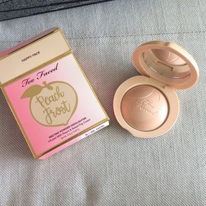 Peach Frost too faced highlighter